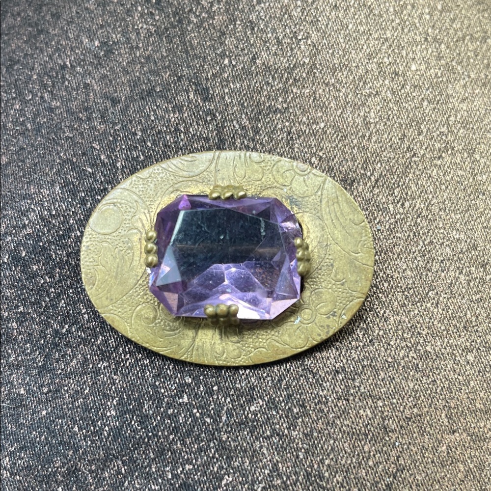 Source Unknown Purple Stone Brass-Tone Oval Brooch
